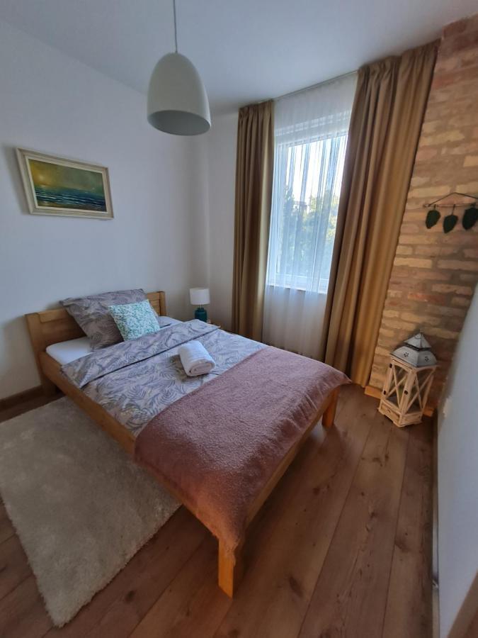 Art Gallery Apartment Nové Zámky Exteriér fotografie